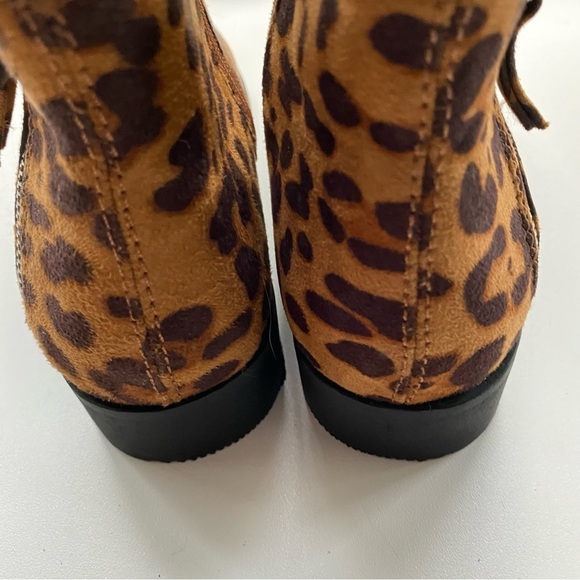 NWOT Time & Tru Suede Leopard Ankle Boots 7.5 - Picture 4 of 7